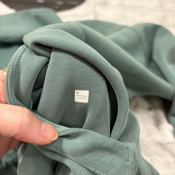 Lululemon Brushed Softstreme Full Zip Smoked Spruce Sz 6 Preppy Gorpcore Casual - Picture 8 of 13